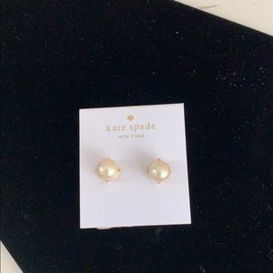 Kate Spade faux pearl stud pierced earrings- NWT